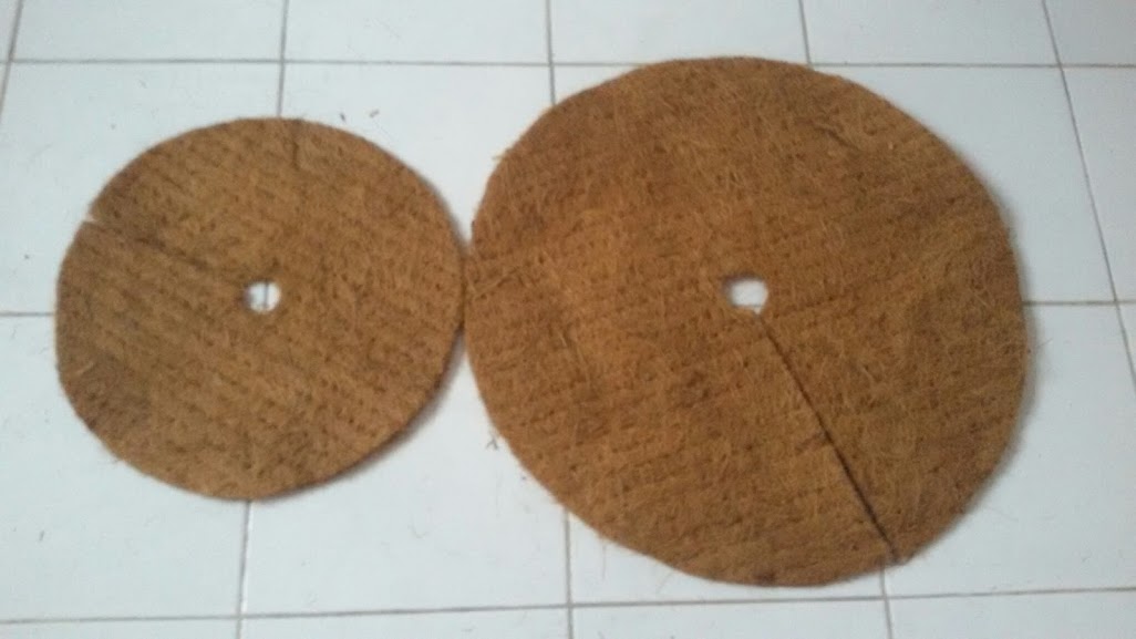 Sabut Kelapa sebagai Mulsa Alami