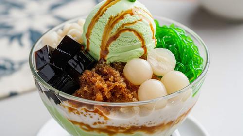 Usaha Frozen Dessert Rumahan Laris Manis